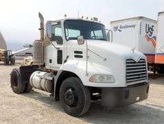 U-1517 2007 Mack CXN612 Truck Tractor