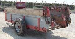 U-1438 Gehl Manure Spreader