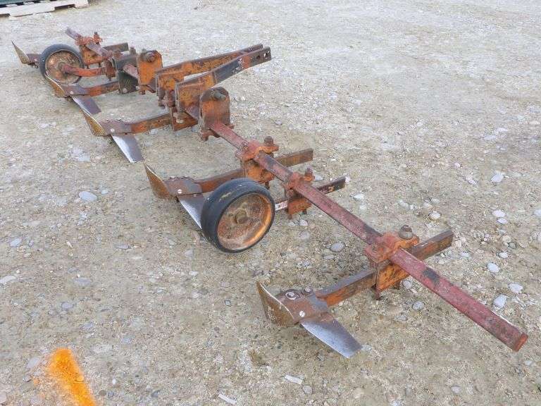 B-186 3-Point 5 Row Corrugator