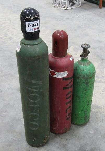 P-847  Oxygen / Acetylene Tanks (3)