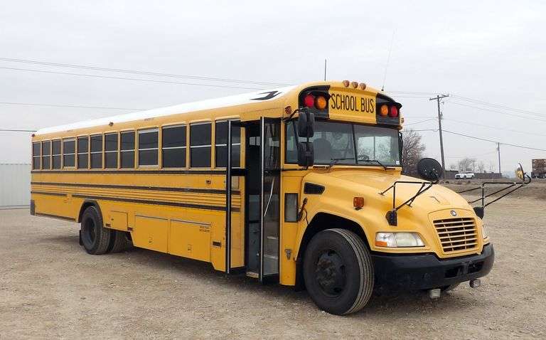 B-200 2013 Bluebird School Bus