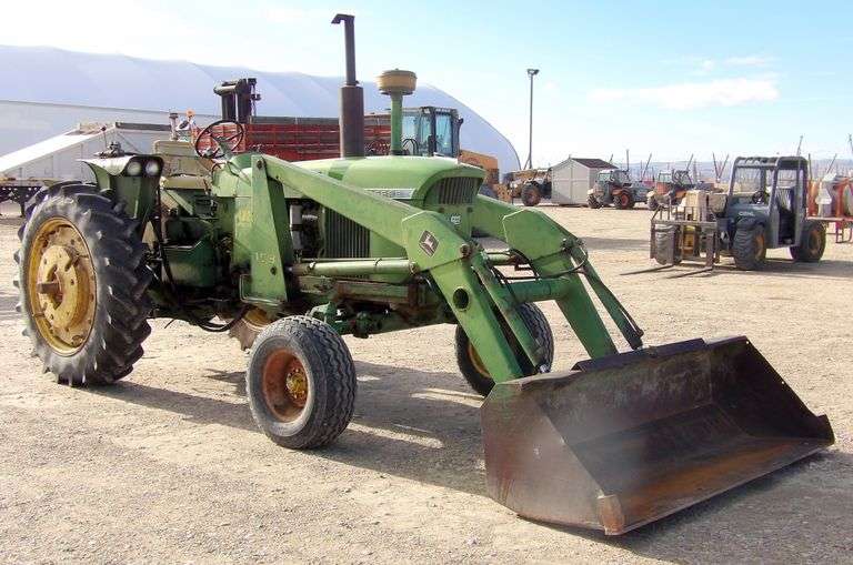 P-906 John Deere 4020 Tractor