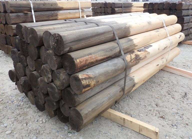 B-109 Wooden Fence Posts - Pickett Auction Service