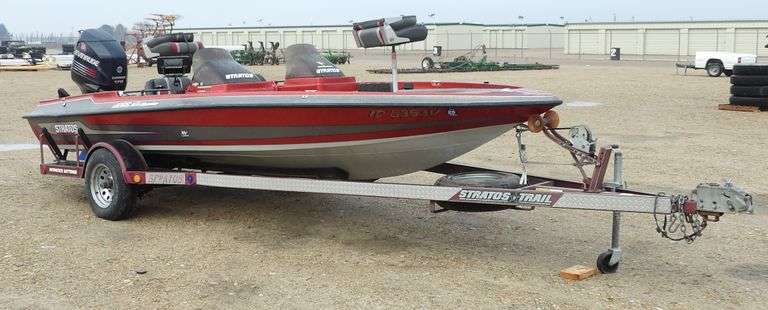 P-699 1990 Stratos 285 All Pro Silverstar 18' Boat