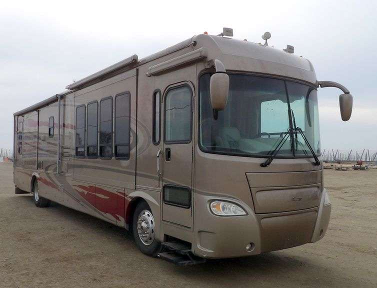 B-136 2004 Gulfstream Atrium 41' Motorhome
