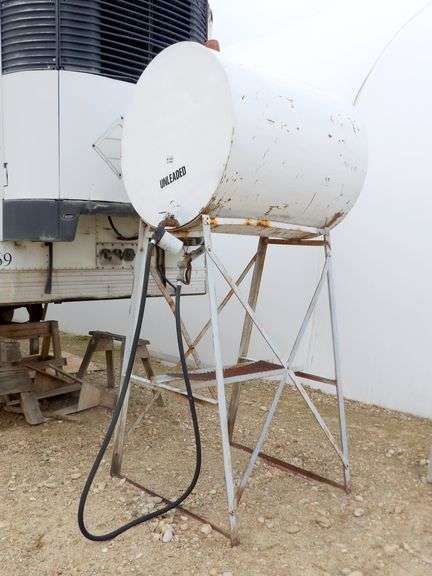 B-102  Fuel Tank + Stand