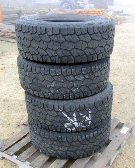 P-940  Tires (4)