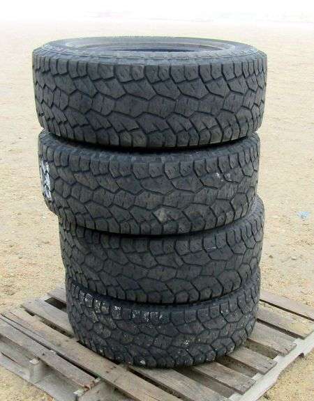 P-940  Tires (4)