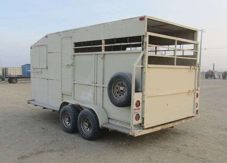 P-924 1990 SPCN Stock Trailer