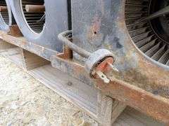 B-194  Squirrel Fans