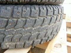 B-192  Wintercat Studded Tires (4)