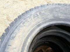 B-192  Wintercat Studded Tires (4)
