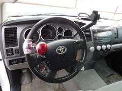 P-835 2010 Toyota Tundra 4x4 Flatbed Pickup