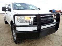 P-835 2010 Toyota Tundra 4x4 Flatbed Pickup