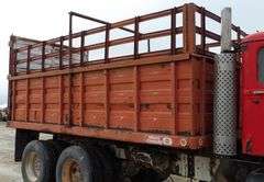 P-755  1976 Western Star Truck Tractor