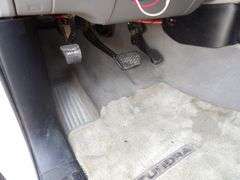 P-835 2010 Toyota Tundra 4x4 Flatbed Pickup
