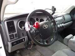 P-835 2010 Toyota Tundra 4x4 Flatbed Pickup