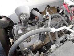 P-835 2010 Toyota Tundra 4x4 Flatbed Pickup