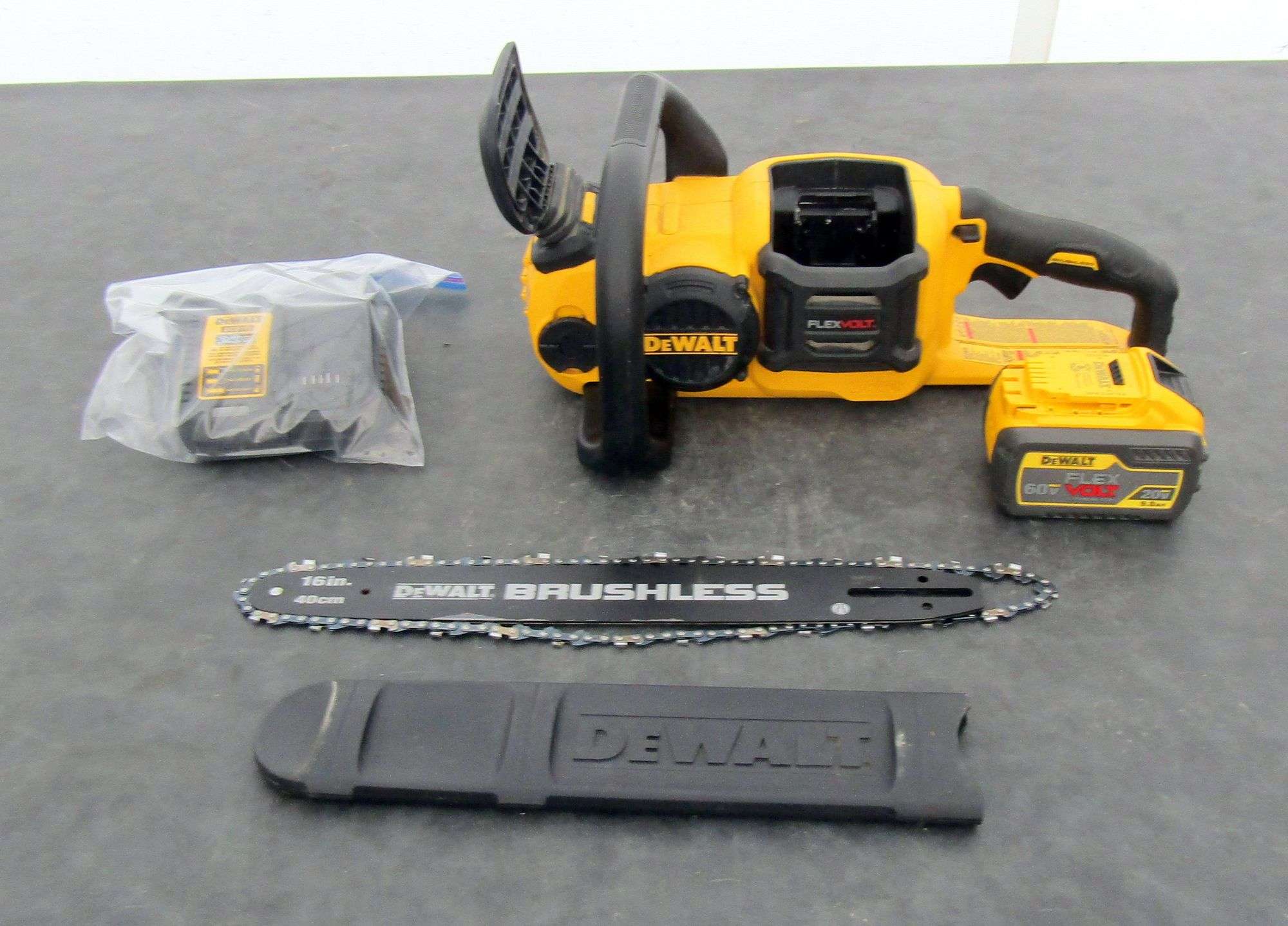 Z-225 DeWalt Flex Volt Chainsaw