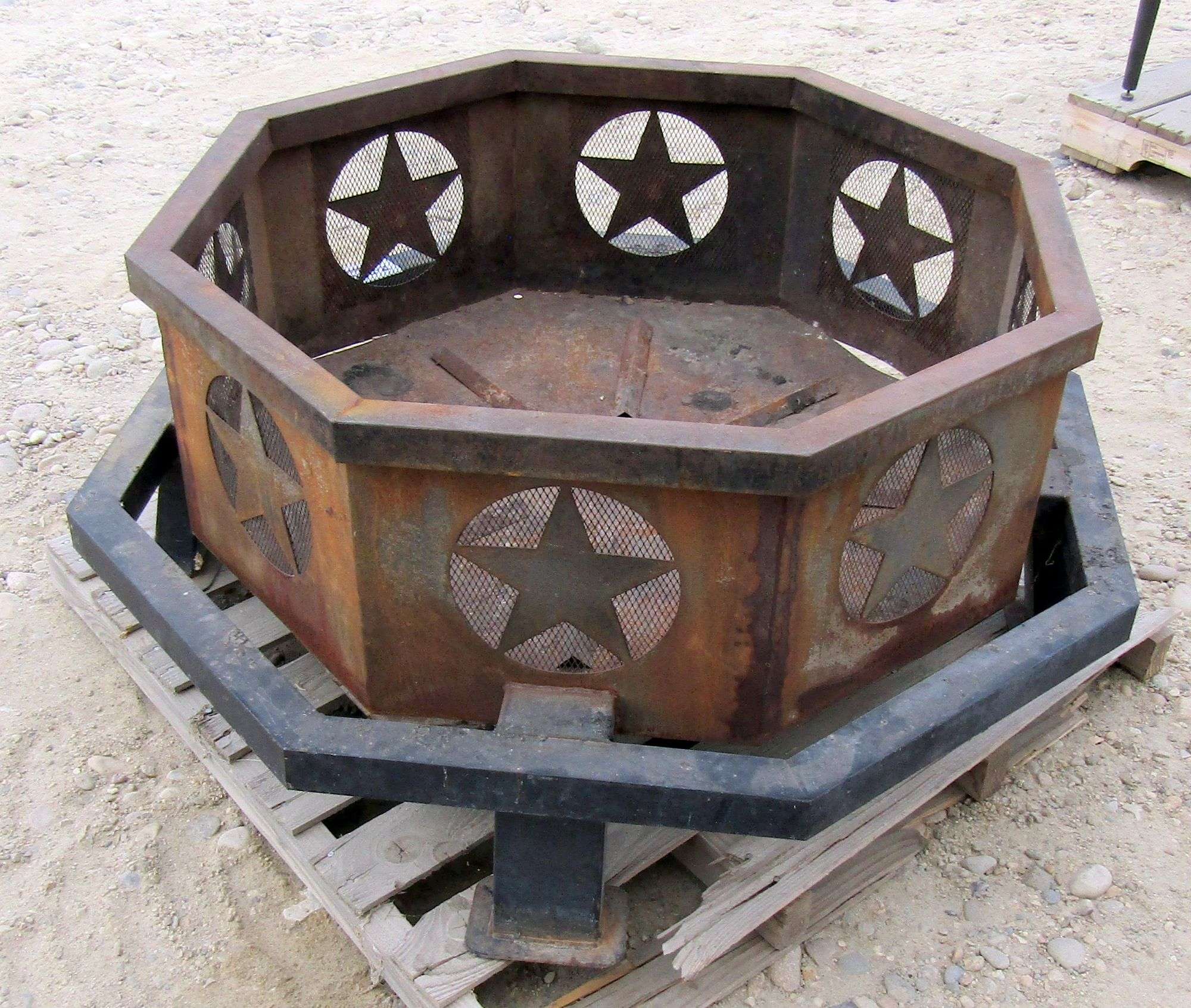 Z-220 Fire Pit