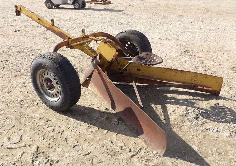 B-411  Pull Type Ditcher