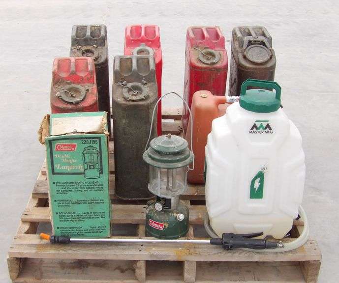 B-707  Lights + GI Cans