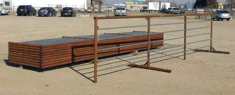 B-360 Heavy Duty Freestanding Bull Panels (10)