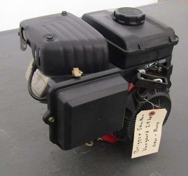 B-598  Briggs & Stratton Gas Engine