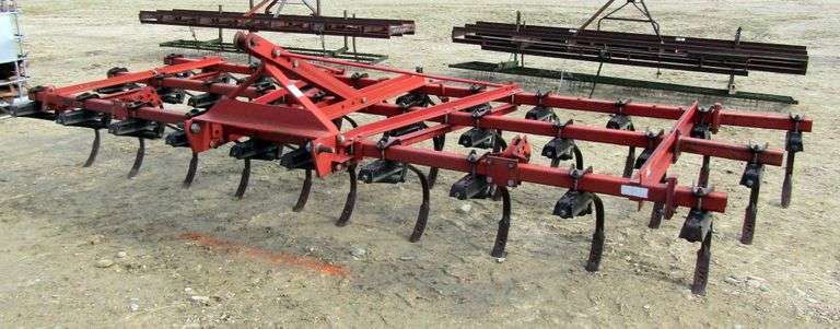 B-257  Case International Vibra Shank Cultivator