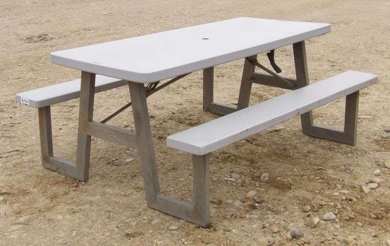 B-763  Lifetime Picnic Table