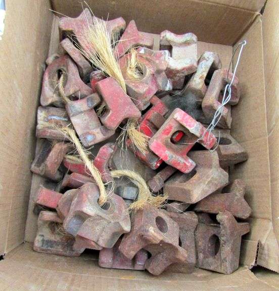 B-448  International Toolbar Clamps