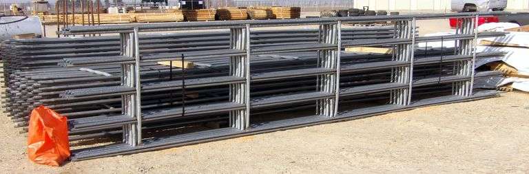 B-466 Heavy Duty Continuous Rail Fence 20' (10)