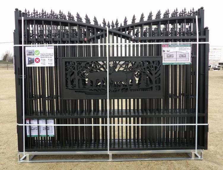 B-168  KJ One Set Metal Driveway Gates 20'x7'