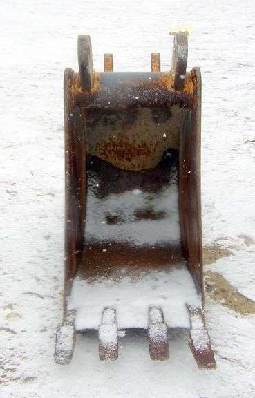B-958  Backhoe Bucket