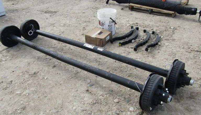 B-1002 UNUSED Axles
