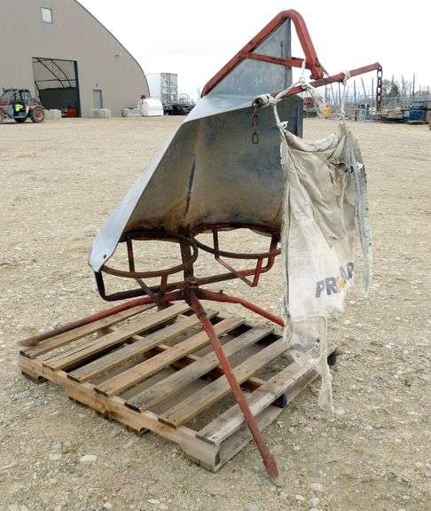 B-1112  Livestock Feeder