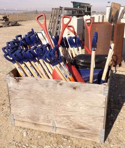 B-290 Poly Shovels