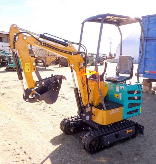 B-1132  CFG Industrial Mini Excavator