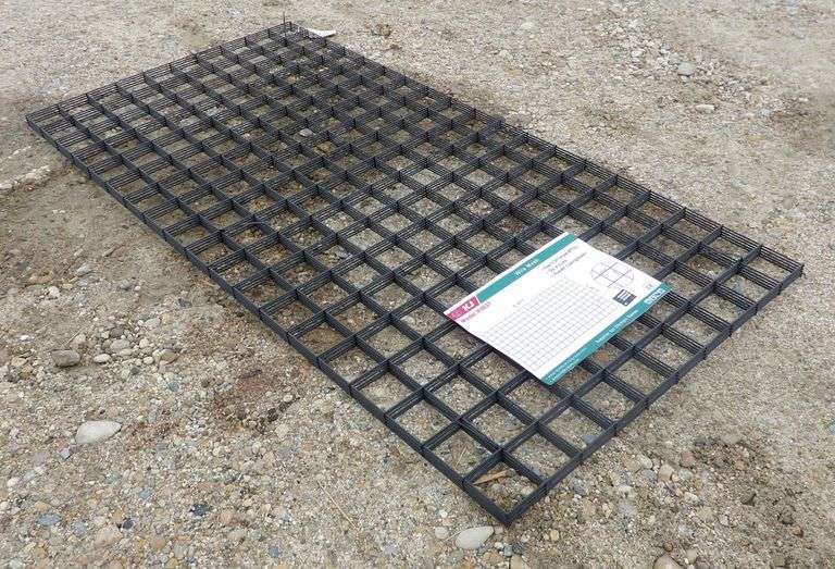 B-170  KJ Wire Mesh Panels 6.6'x3.3'