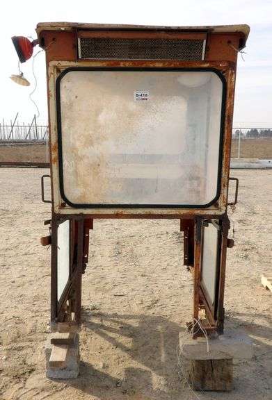 B-418  Hinkler Tractor Cab