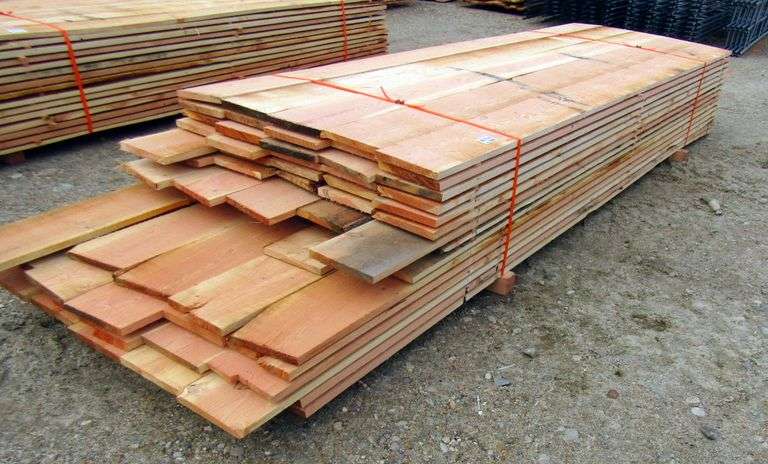 B-775 Douglas Fir Lumber 1x10