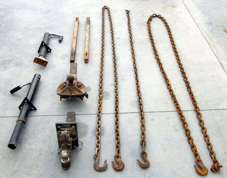 B-427  Jacks & Hitches & Chain