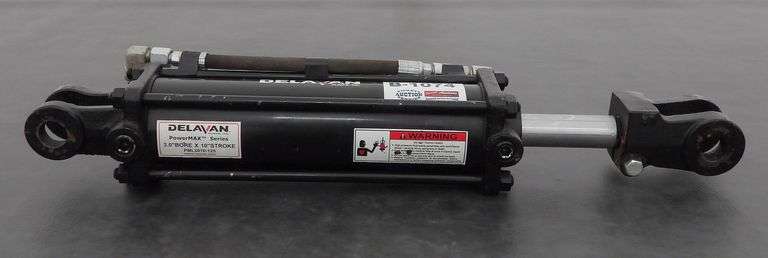 B-1074 Delavan Hydraulic Cylinder