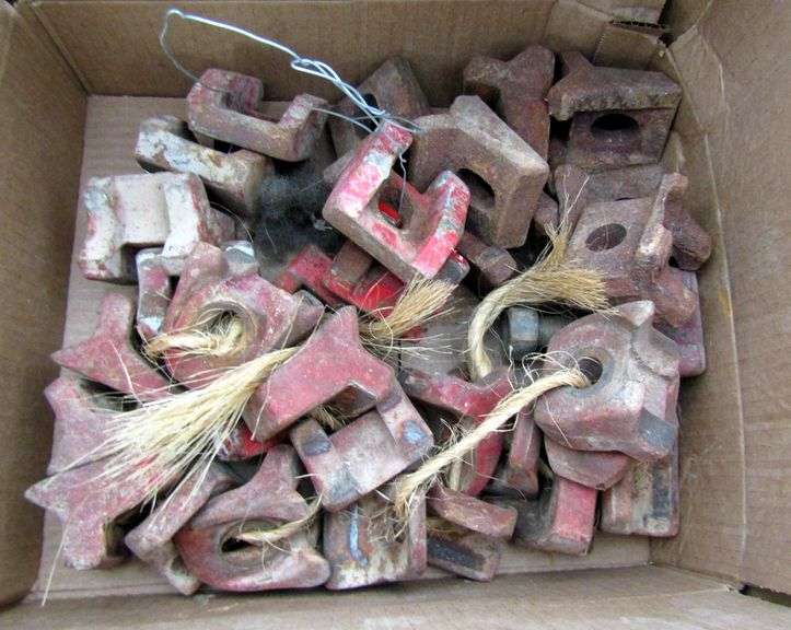 B-448  International Toolbar Clamps