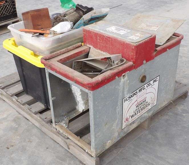 B-664 Double Sided Water Tank & Farm Stock