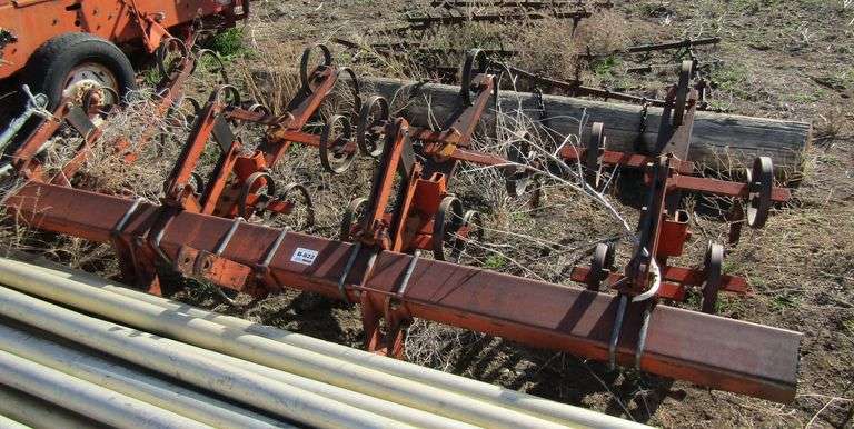 B-822 Cultivator