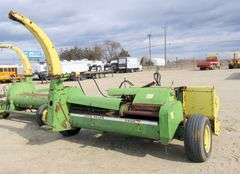 B-928 John Deere Forage Chopper
