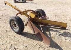 B-411  Pull Type Ditcher