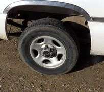 B-579  2004 GMC Sierra 1/2 Ton Pickup