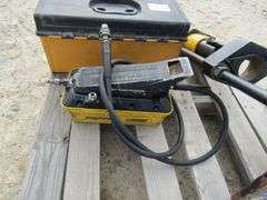 B-1005 Parker Hydraulic Fitting Press